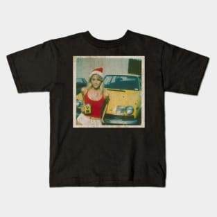 xmas - girl with Classic Car Kids T-Shirt